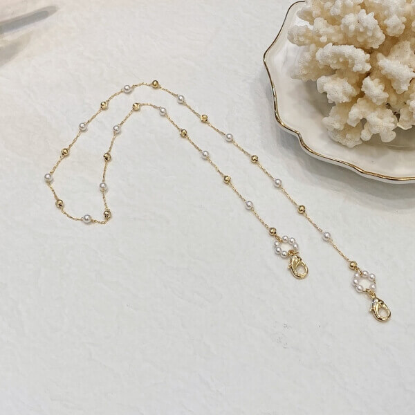 眼鏡チェーンとしても使えるパールマスクチェーン