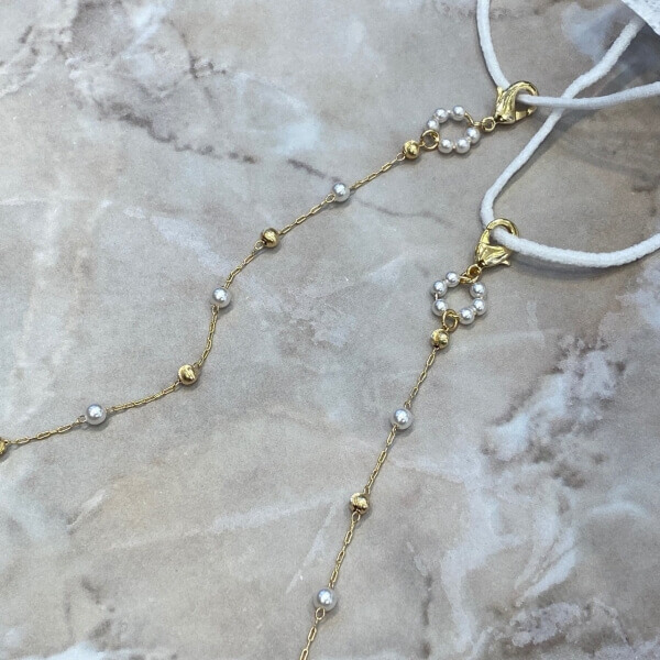 眼鏡チェーンとしても使えるパールマスクチェーン